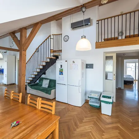Jiriho Z Podebrad Appartement *