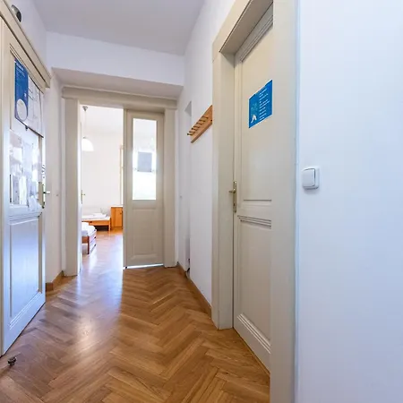 Jiriho Z Podebrad Appartement *