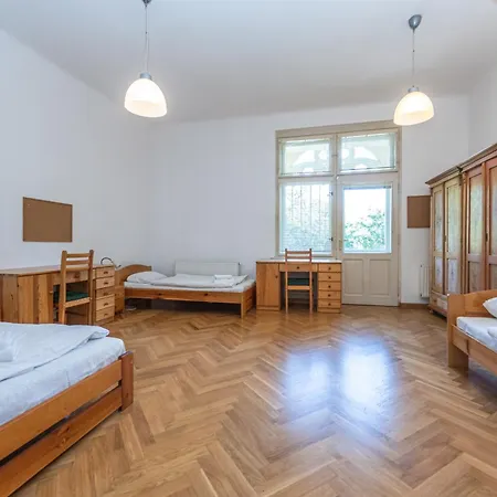 Jiriho Z Podebrad Appartement Prague
