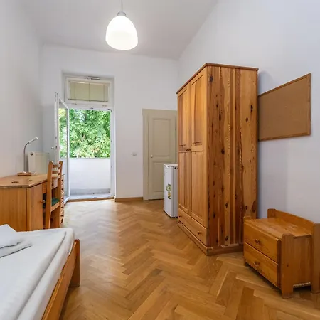 Jiriho Z Podebrad Appartement